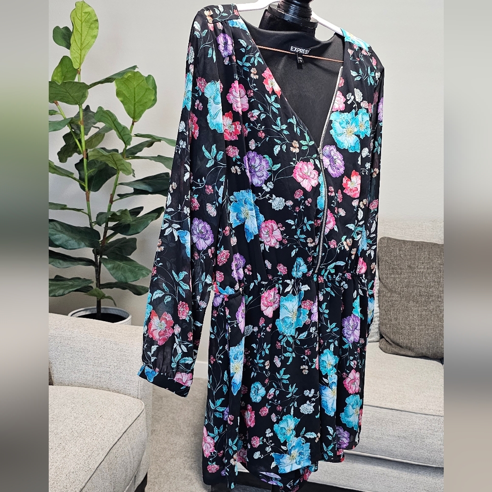 Express Romper - Picture 3 of 6